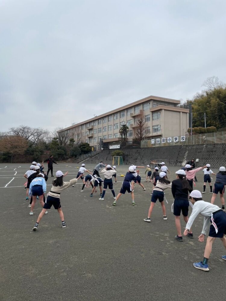 ニュース - 八王子市立山田小学校でタグラグビー教室を行いました